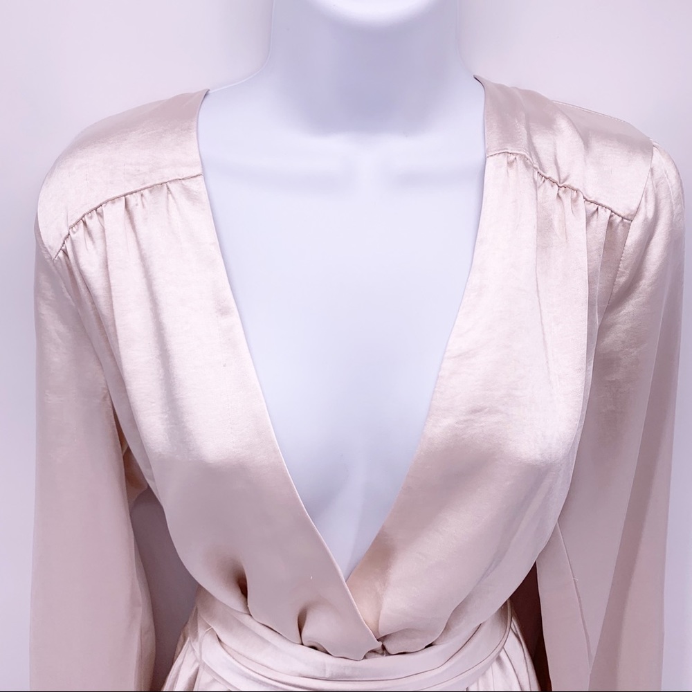 NEW Lovers + Friends Ivy Dress in Champagne Sz S - Picture 5 of 11